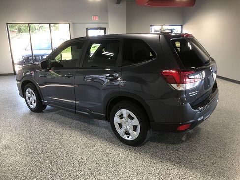 Used 2022 Subaru Forester AWD/4WD image 3