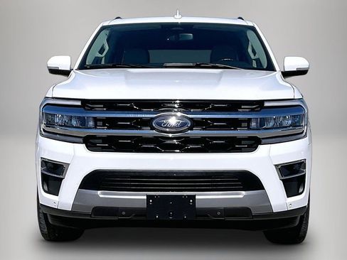 Used 2024 Ford Expedition Max Limited AWD/4WD image 3