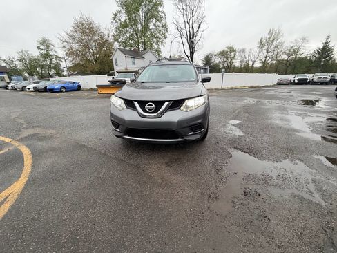 Used 2014 Nissan Rogue SV w/ SV Premium Package image 3