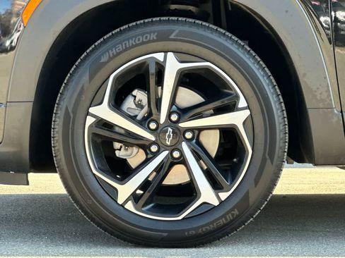 Used 2023 Chevrolet TrailBlazer RS image 32