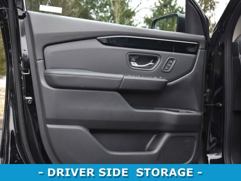 Certified 2025 Honda Pilot EX-L image 5