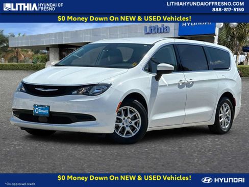Used 2023 Chrysler Voyager LX FWD image 1
