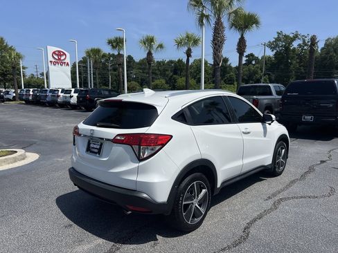 Used 2022 Honda HR-V EX image 10