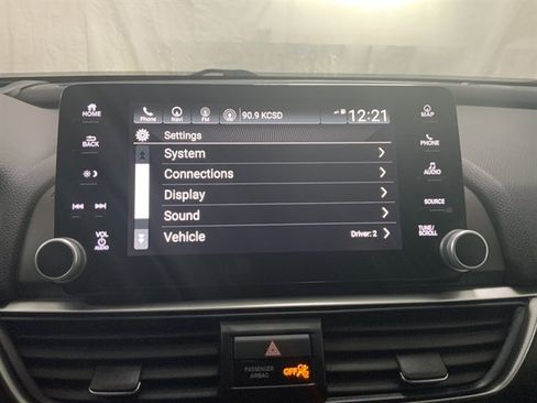 Used 2019 Honda Accord Touring image 35