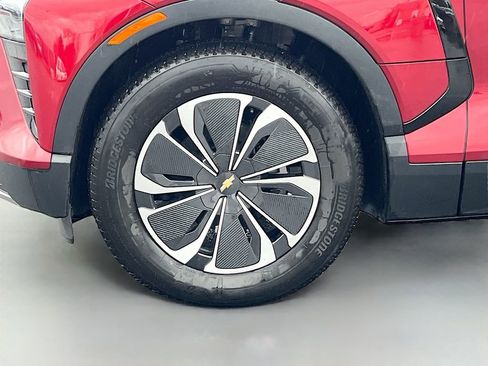 Used 2024 Chevrolet Blazer EV LT AWD/4WD image 28