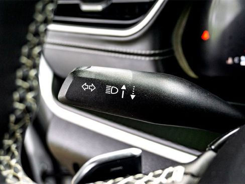 Used 2024 Jeep Grand Cherokee L Laredo image 19