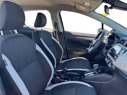 Used 2021 Nissan Versa SV FWD image 15
