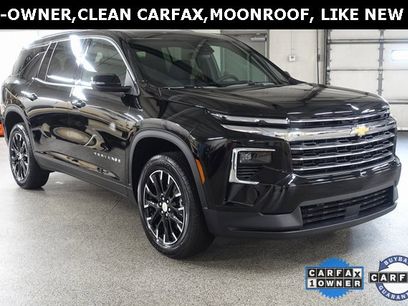 Used 2025 Chevrolet Traverse LT w/ Sun and Wheel Package