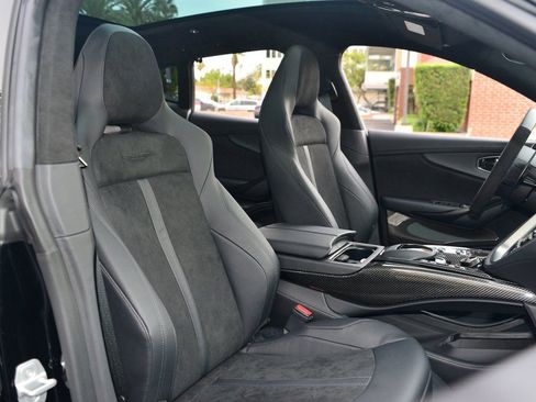 Used 2023 Aston Martin DBX 707 image 11