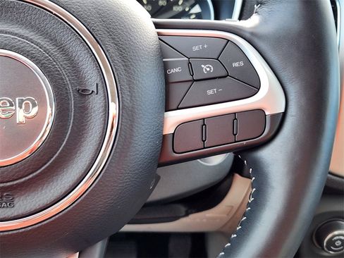 Used 2017 Jeep Compass Latitude w/ Popular Equipment Group image 17