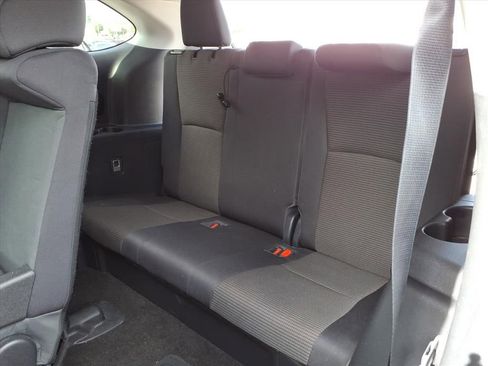 Used 2023 Toyota Highlander LE image 13