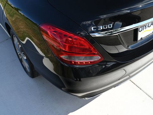Used 2017 Mercedes-Benz C 300 4MATIC Sedan image 13