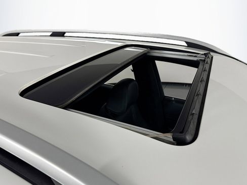 Used 2021 Mercedes-Benz GLE 350 image 21