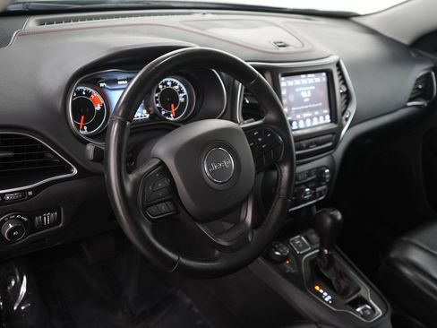 Used 2020 Jeep Cherokee Trailhawk w/ Cold Weather Group AWD/4WD image 20