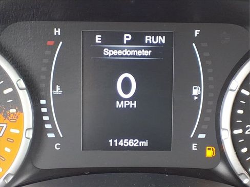 Used 2017 Jeep Renegade Latitude w/ Cold Weather Group image 31