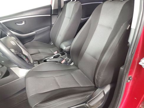 Used 2016 Hyundai Elantra GT image 12