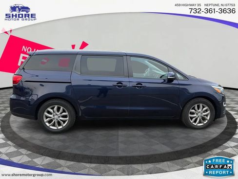 Used 2019 Kia Sedona EX image 9