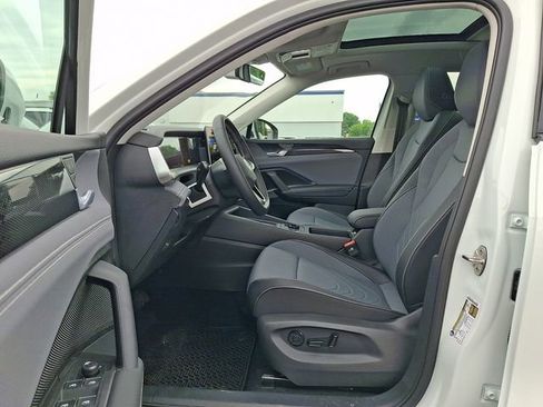 New 2026 Volkswagen Tiguan SE AWD/4WD image 6