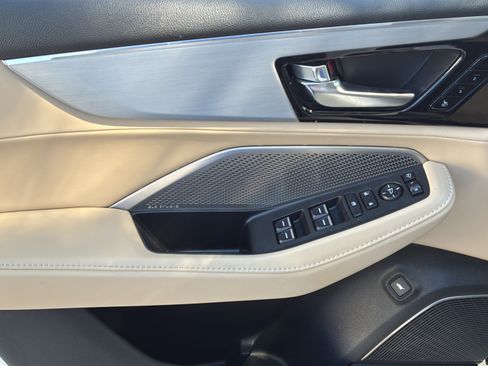 Used 2023 Acura MDX FWD w/ Technology Package image 12