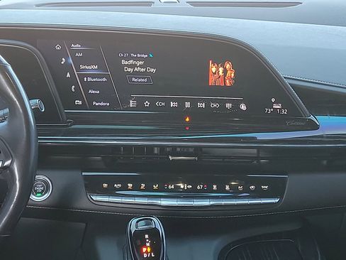 Used 2021 Cadillac Escalade Sport w/ Driver Assist Tech Package image 10