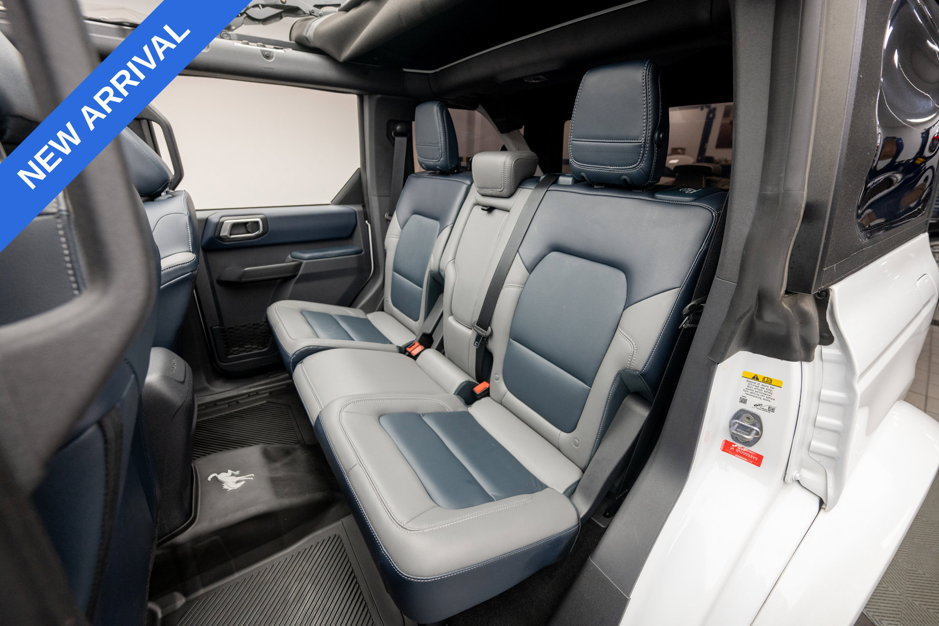 Used 2024 Ford Bronco Outer Banks AWD/4WD image 16