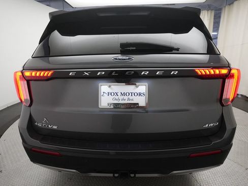 Used 2025 Ford Explorer Active w/ Active Comfort Package AWD/4WD image 27