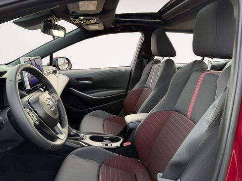 Certified 2025 Toyota Corolla SE image 26