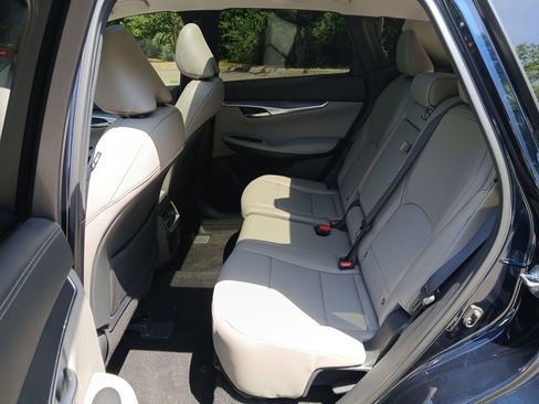 Used 2025 INFINITI QX50 Luxe w/ Cargo Package AWD/4WD image 33