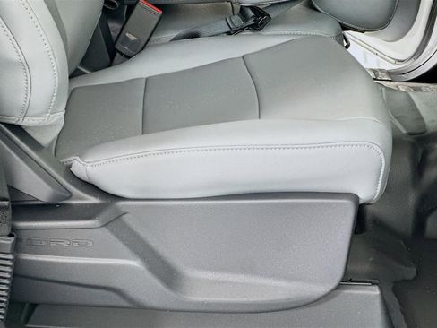 New 2025 Ford F150 XL w/ Equipment Group 103A High image 28