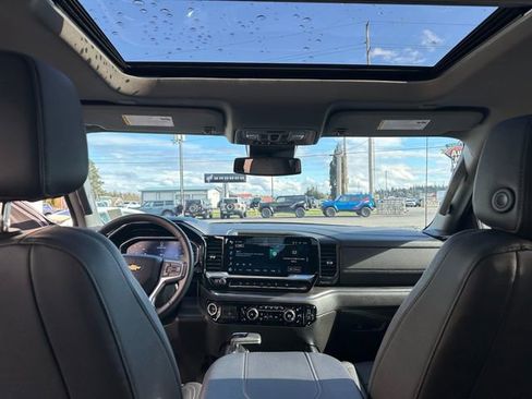 Used 2024 Chevrolet Silverado 1500 LTZ w/ LTZ Convenience Package II image 11