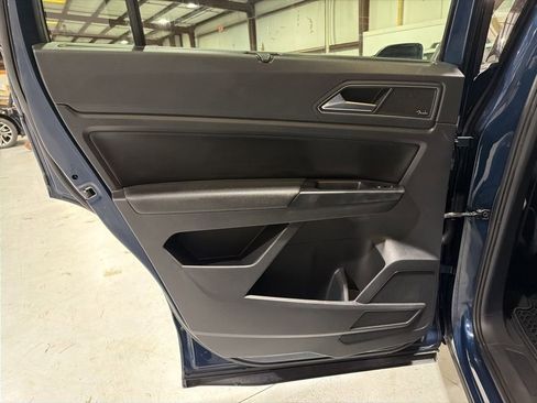 Used 2018 Volkswagen Atlas SEL Premium image 35