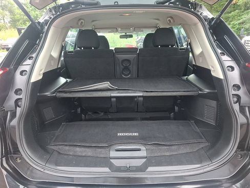 Used 2018 Nissan Rogue S AWD/4WD image 28