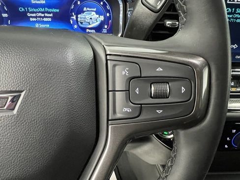 Used 2024 Chevrolet Silverado 2500 ZR2 w/ Technology Package image 31