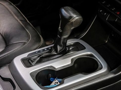 Used 2019 Chevrolet Colorado ZR2 w/ Colorado ZR2 Bison Edition AWD/4WD image 23