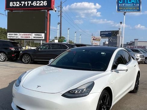 Used 2018 Tesla Model 3 Performance AWD/4WD image 1