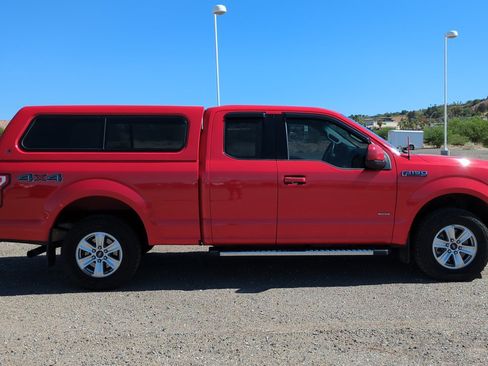 Used 2017 Ford F150 XLT AWD/4WD image 2