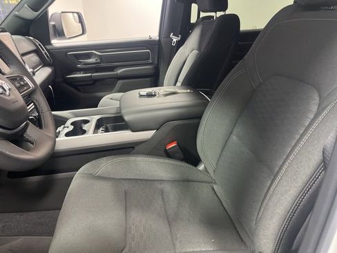 New 2026 RAM 1500 4x4 Crew Cab image 8