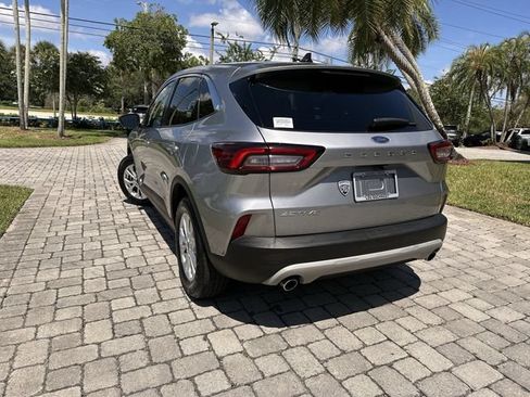 Used 2023 Ford Escape Active FWD image 12