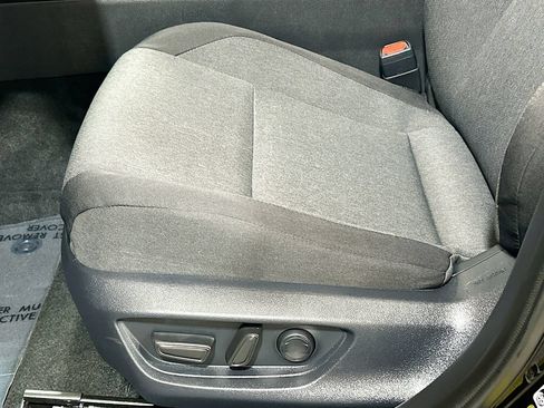 Used 2025 Toyota Camry LE w/ Convenience Package FWD image 16