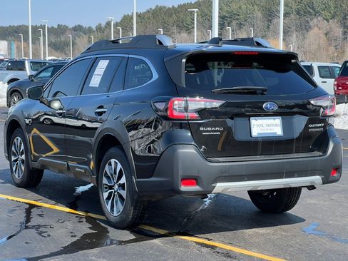 Used 2025 Subaru Outback Touring XT image 38