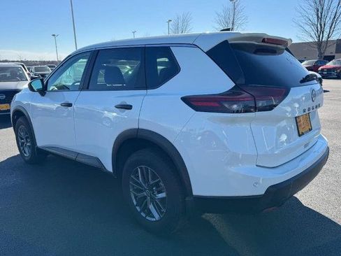 Certified 2025 Nissan Rogue S FWD image 5