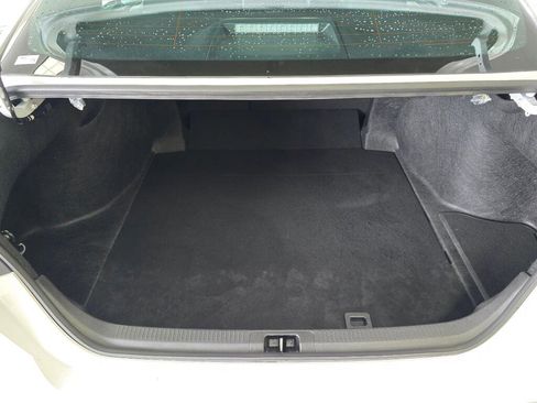 Used 2025 Toyota Camry SE image 17