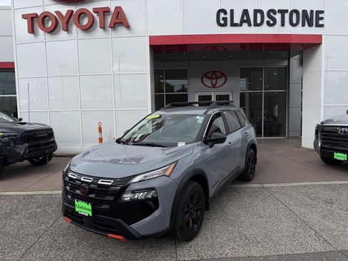 Used 2025 Nissan Rogue SV w/ Rock Creek Premium Package AWD/4WD image 1