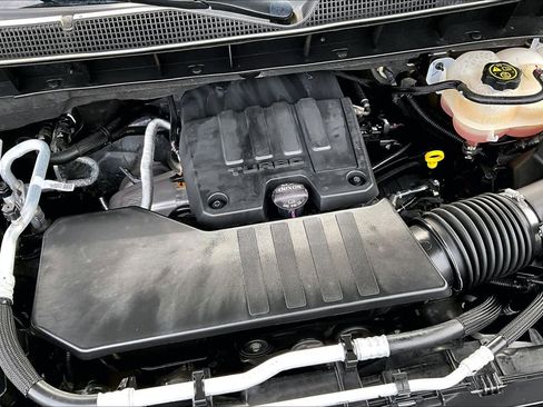 Used 2023 Chevrolet Silverado 1500 RST image 32