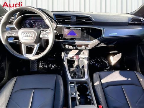 Certified 2025 Audi Q3 2.0T Premium w/ Convenience Package image 7