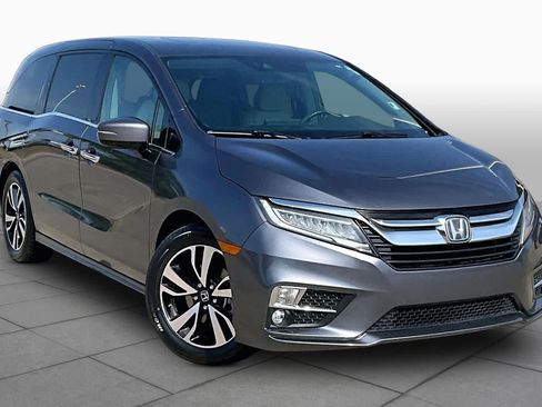 Used 2018 Honda Odyssey Elite image 3