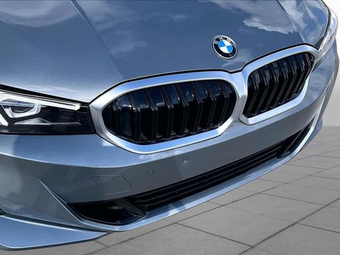 Used 2024 BMW 330i Sedan w/ Premium Package RWD image 27