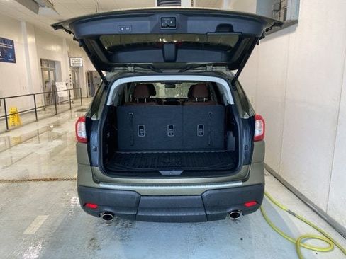 Used 2022 Subaru Ascent Touring image 7