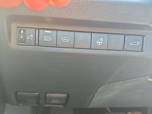 Used 2025 Toyota RAV4 XLE Premium w/ Weather Package FWD image 26