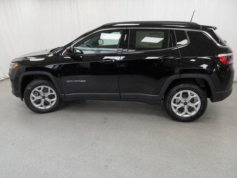 New 2026 Jeep Compass Latitude image 14